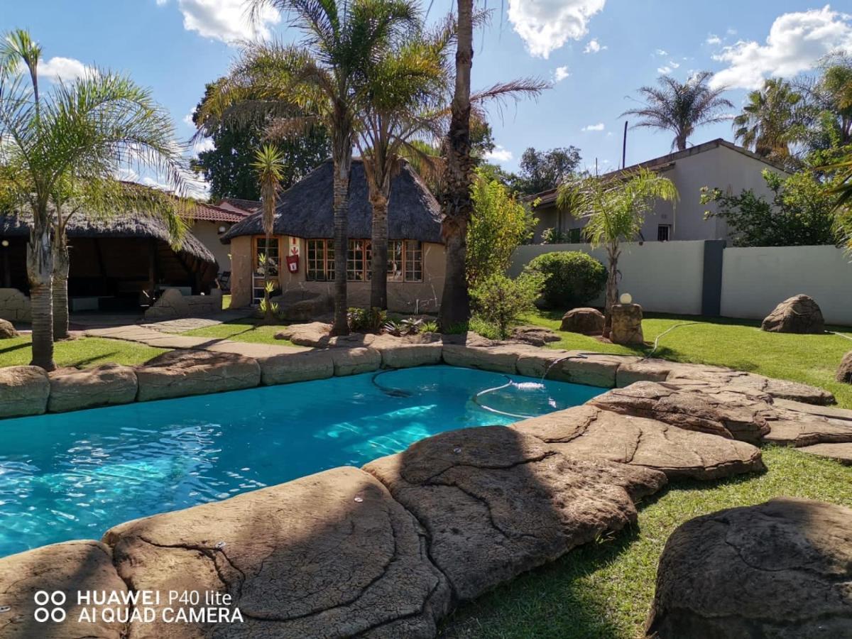 The Outlook Guest House Newcastle Exterior foto